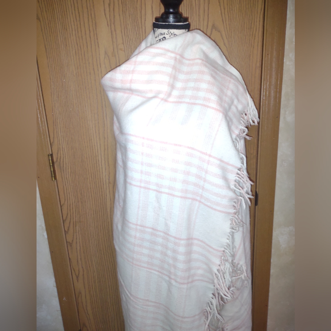 Wrap/Shawl/Throw
